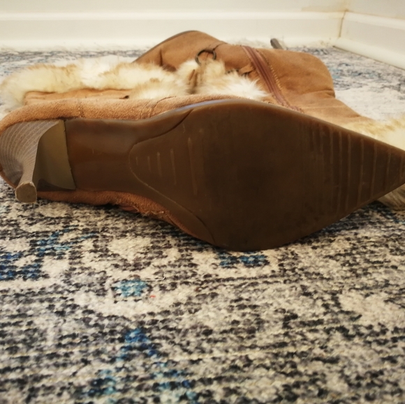 Camel colored Tall heel boots size 7.5 - Picture 6 of 7